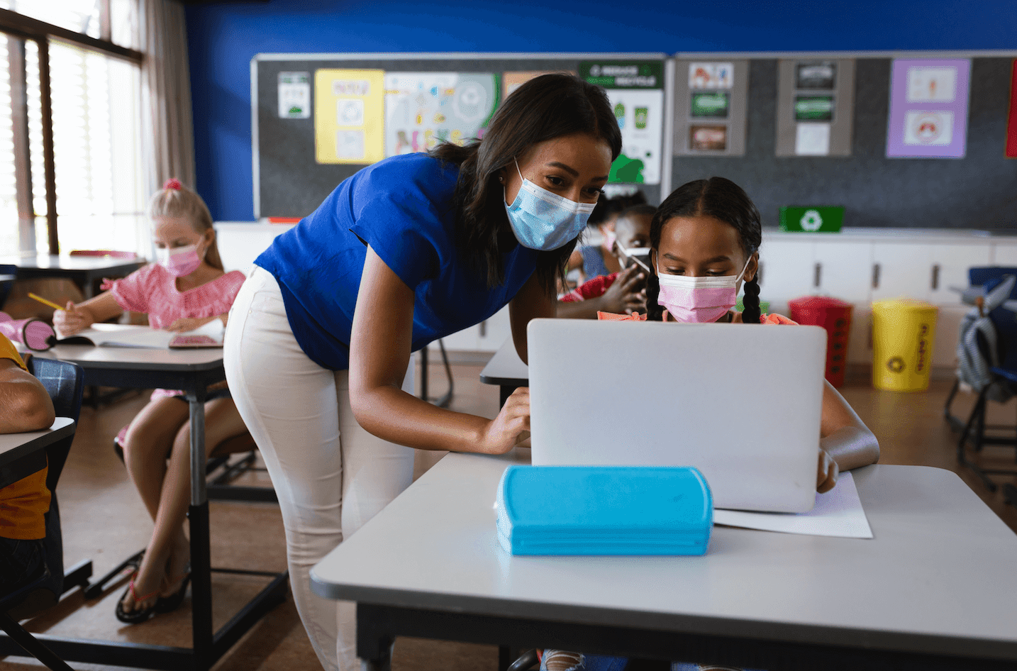 Keep Students Safe with UVC Charging Carts